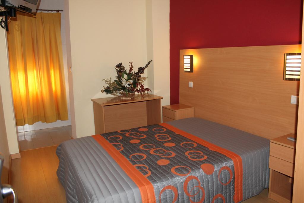 Guest House Estrela Порто Екстериор снимка